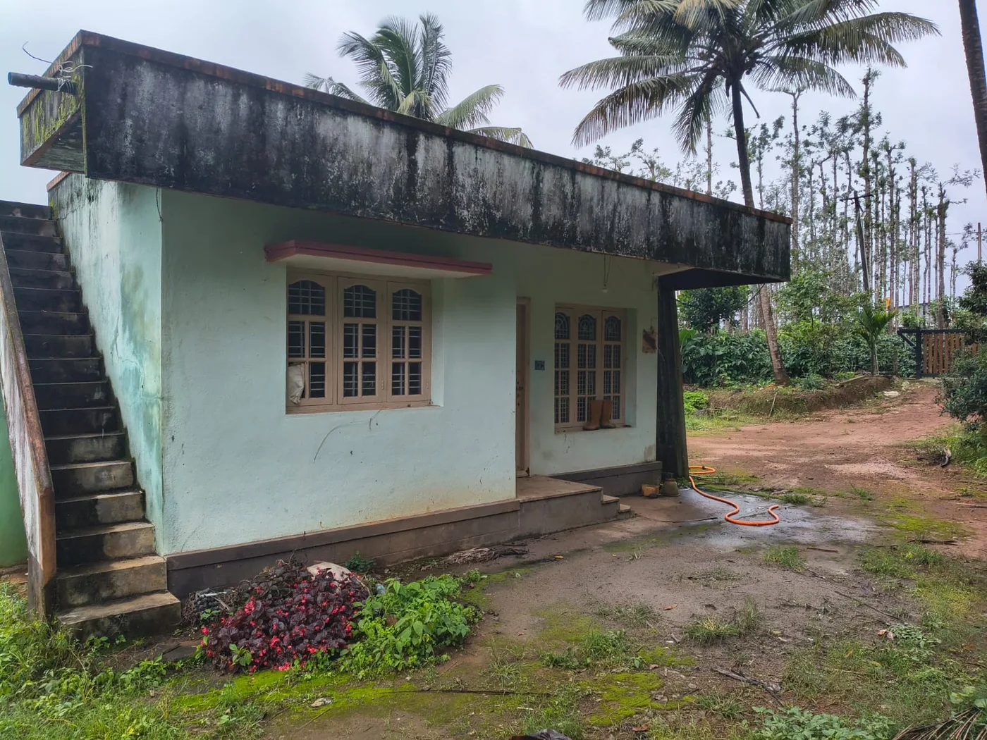 6.5 Acres Coffee And Arecanut Plantation With 2Bhk House For Sale Near Kodlipet, Somwarpet
